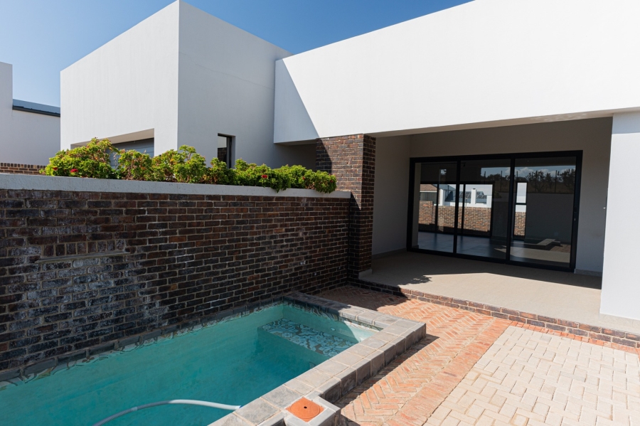 To Let 3 Bedroom Property for Rent in Helderzicht Eco Estate North West